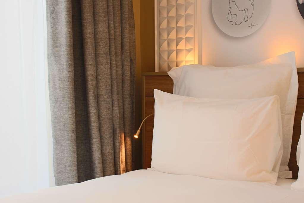 Brit Hotel Limoges Centre Gare Room photo